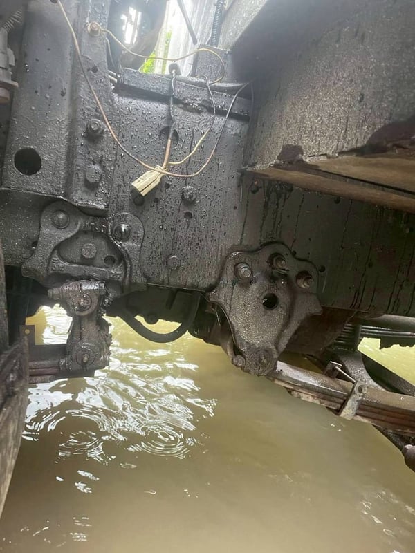 12ล้อท้ายลาด