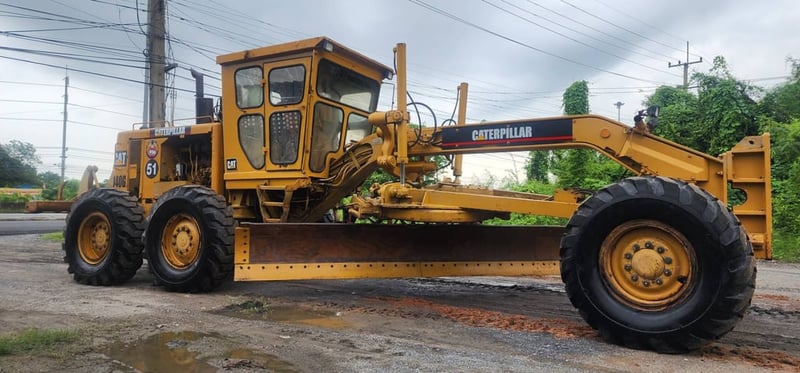 รถเกรด CAT140G