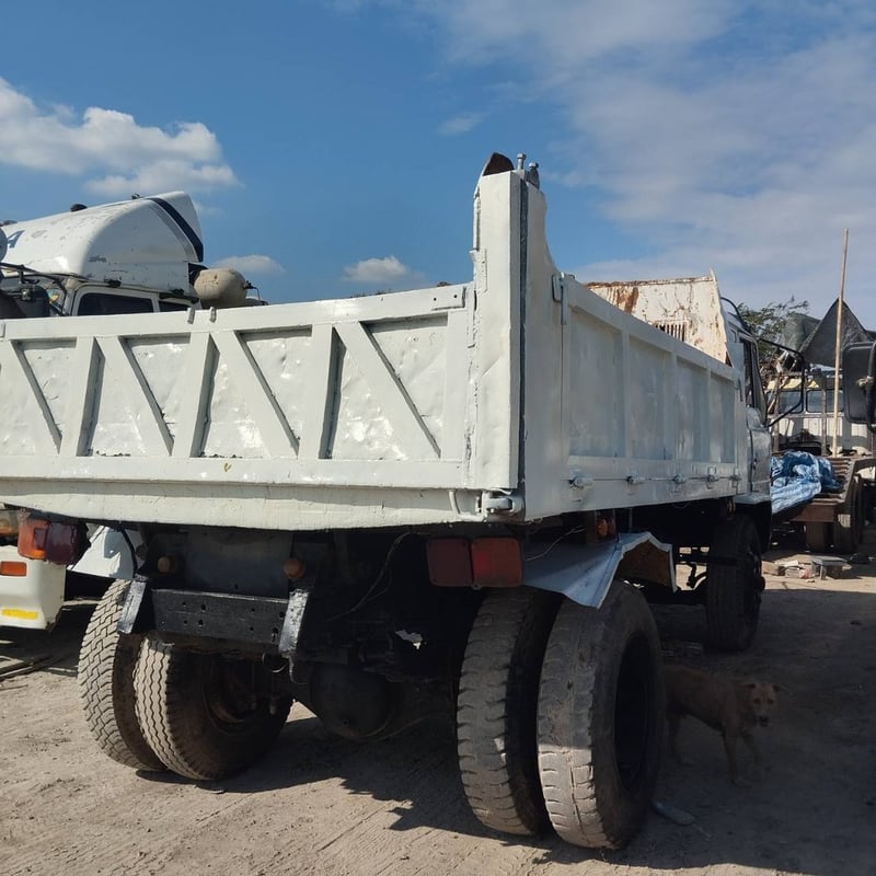 6ล้อดั้มพ์KR300 6ล้อดั้มพ์KR300