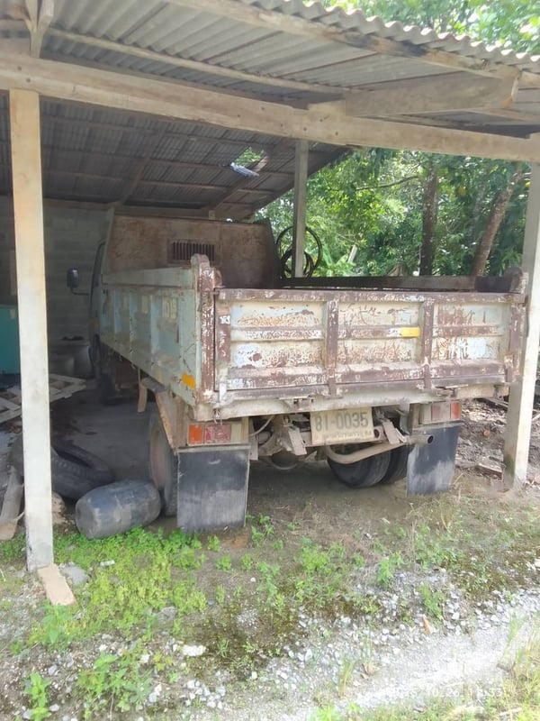 หกล้อดั้มพ์ISUZU NPR120แรงม้า หกล้อดั้มพ์ISUZU NPR120แรงม้า