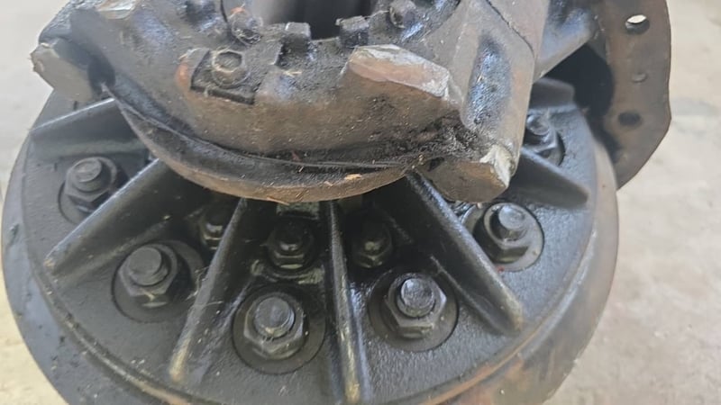 10ล้อดั้มพ์ฮีโน่FM176 