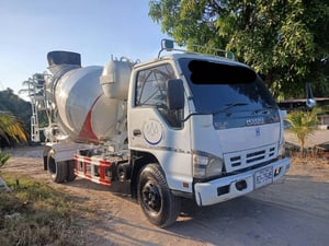 หกล้อโม่ปูน