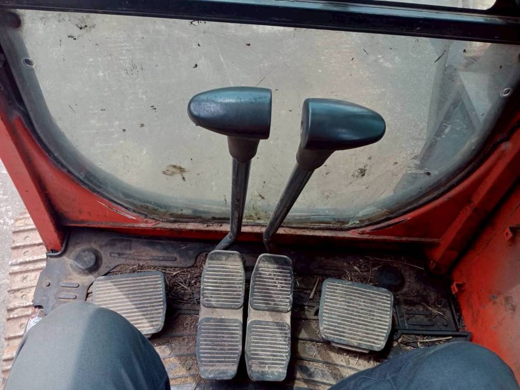 KUBOTA KX080-3