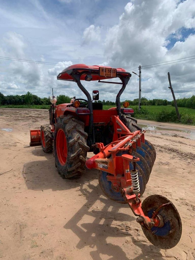 KUBOTA M5018