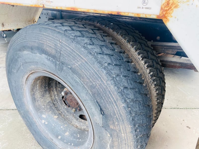 หกล้อโม่ปูนISUZU NPR150แรงม้า