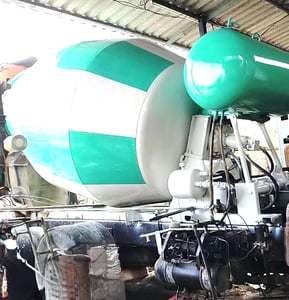 10ล้อโม่ปูน