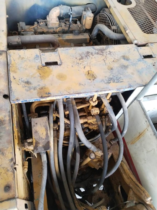 KOMATSU PC200-5 KOMATSU PC200-5