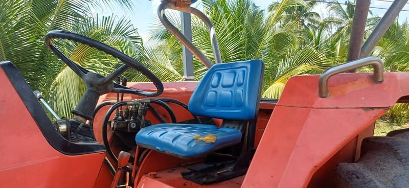 รถไถ KUBOTA M8950