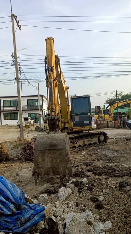 KOMATSU PC120-6 KOMATSU PC120-6