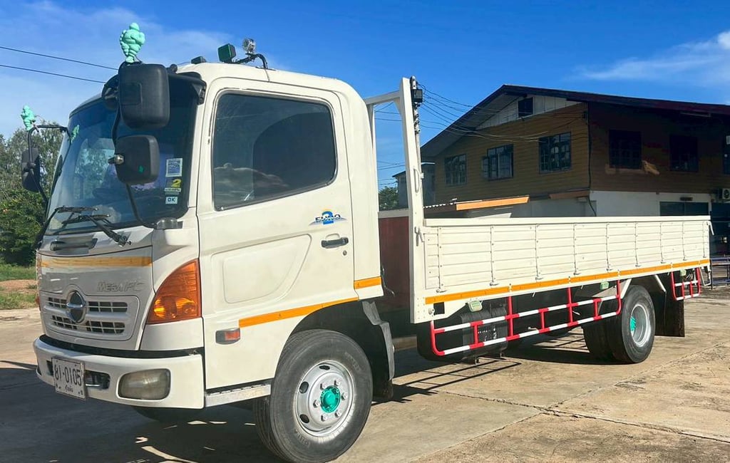 HINO FC4J HINO FC4J