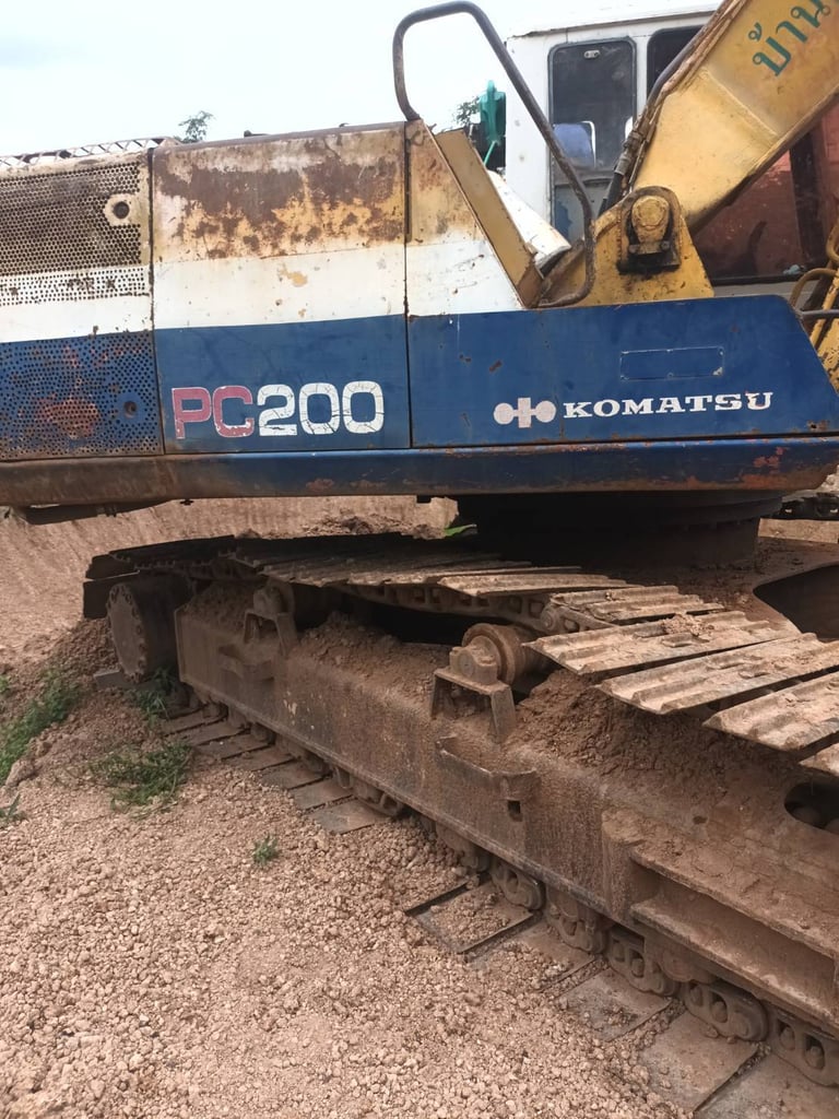 KOMATSU PC200-5