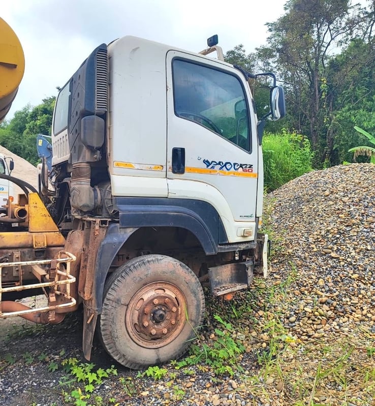 10ล้อโม่ปูน