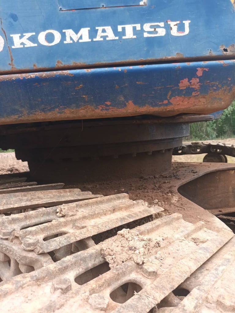 KOMATSU PC200-5