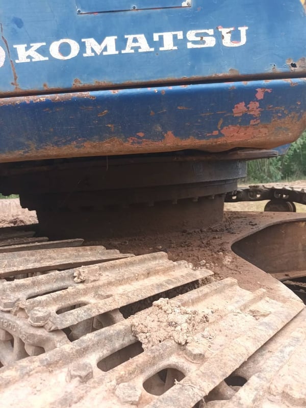 KOMATSU PC200-5 KOMATSU PC200-5