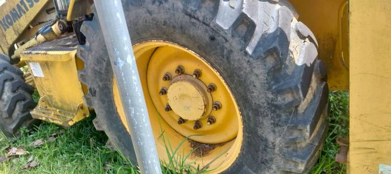 รถตักหน้าขุดหลัง รถตักหน้าขุดหลัง