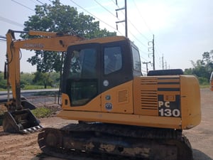 KOMATSU PC130-7 KOMATSU PC130-7