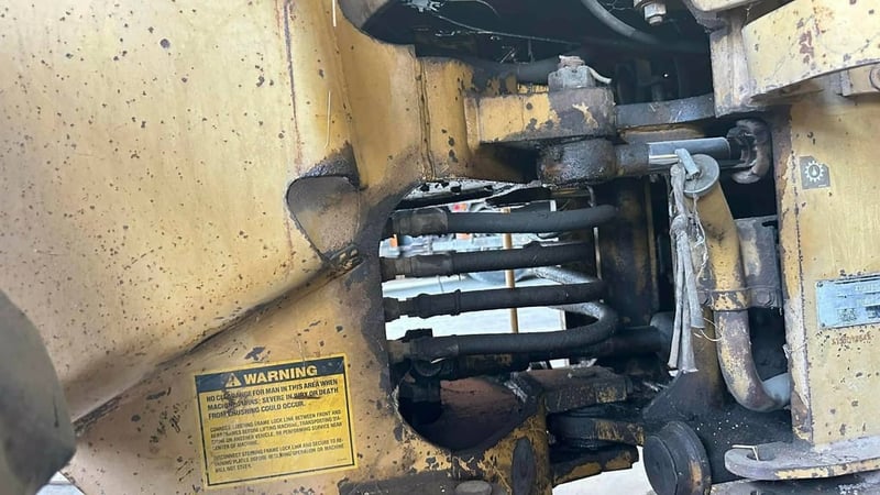 รถตักล้อยาง CAT910F