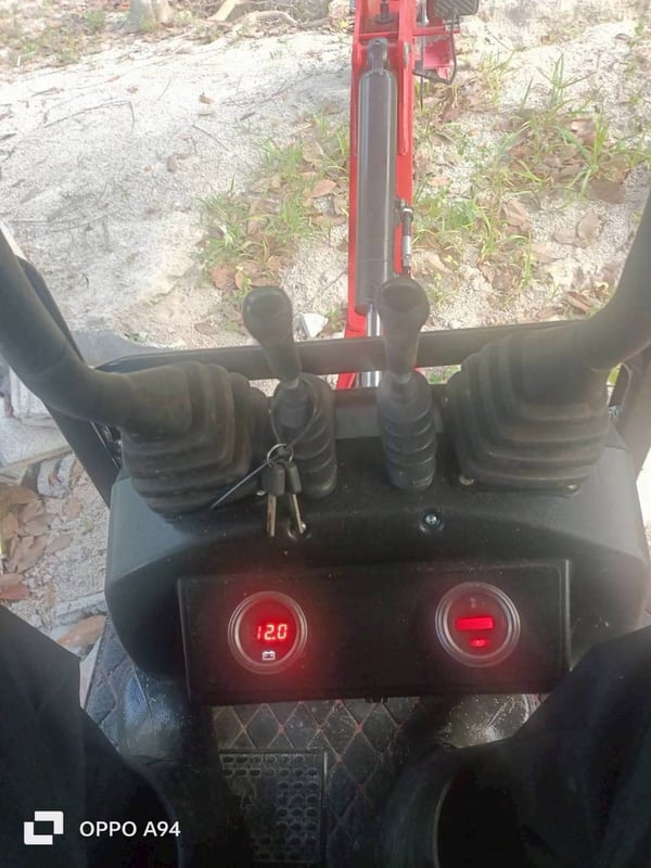 แบคโฮเล็ก