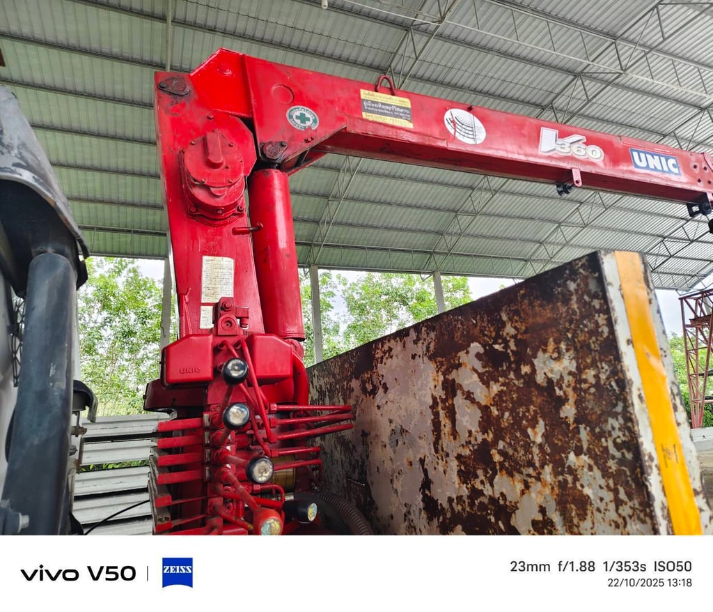 หกล้อพื้นเรียบ ISUZU FTR195แรงม้า
