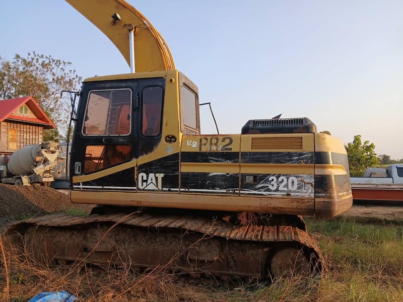 CAT320L
