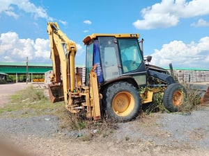 รถตักหน้าขุดหลัง