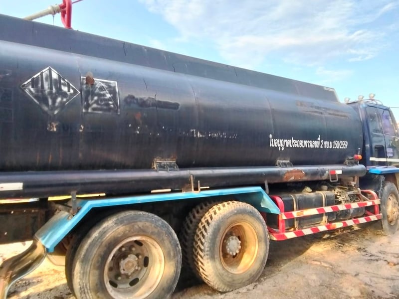 10ล้อบรรทุกน้ำอีซูซุ