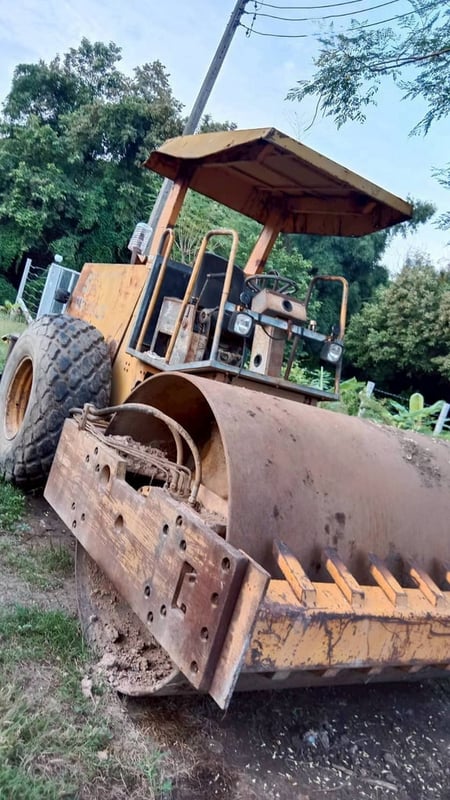 รถบด CAT รถบด CAT