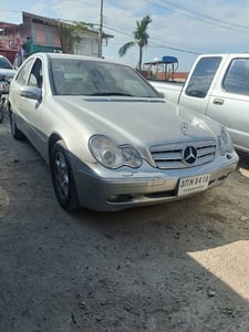 เก๋งเบนซ์