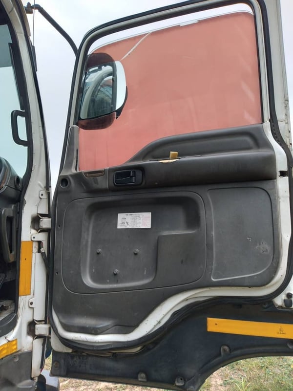 แม่ลูกไม่ดั้มพ์จิก้า