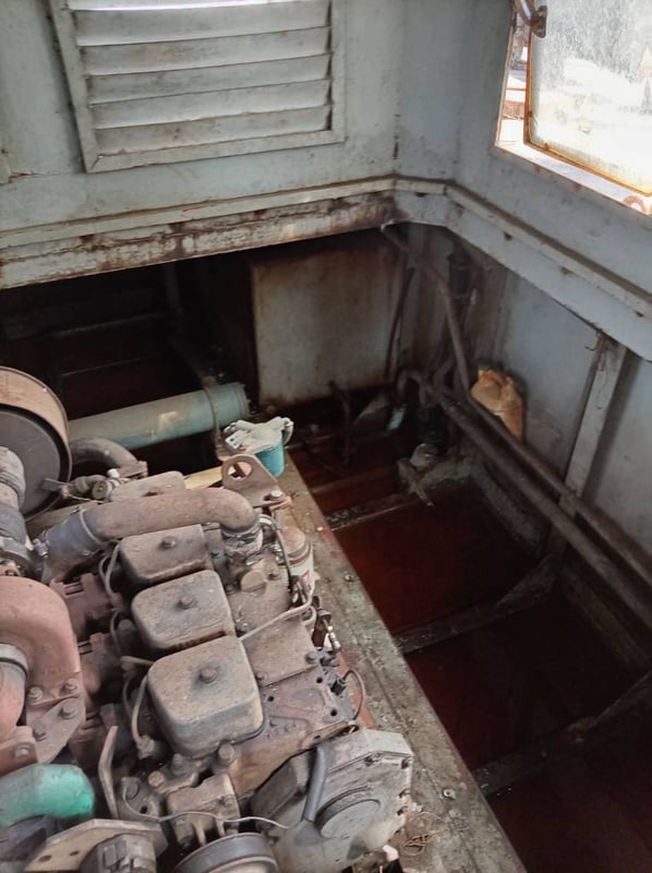 โป๊ะพร้อมที่ขุด