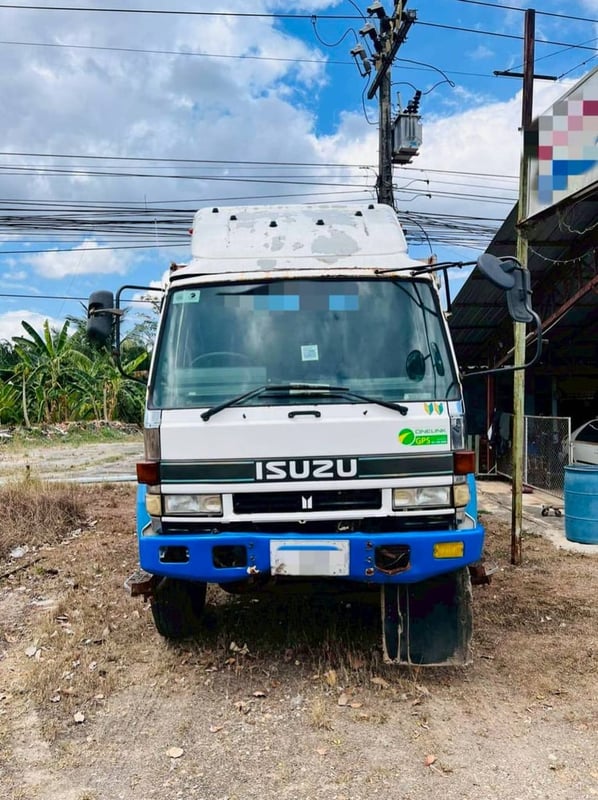 10ล้อดั้มพ์ISUZU ROCKY240แรงม้า