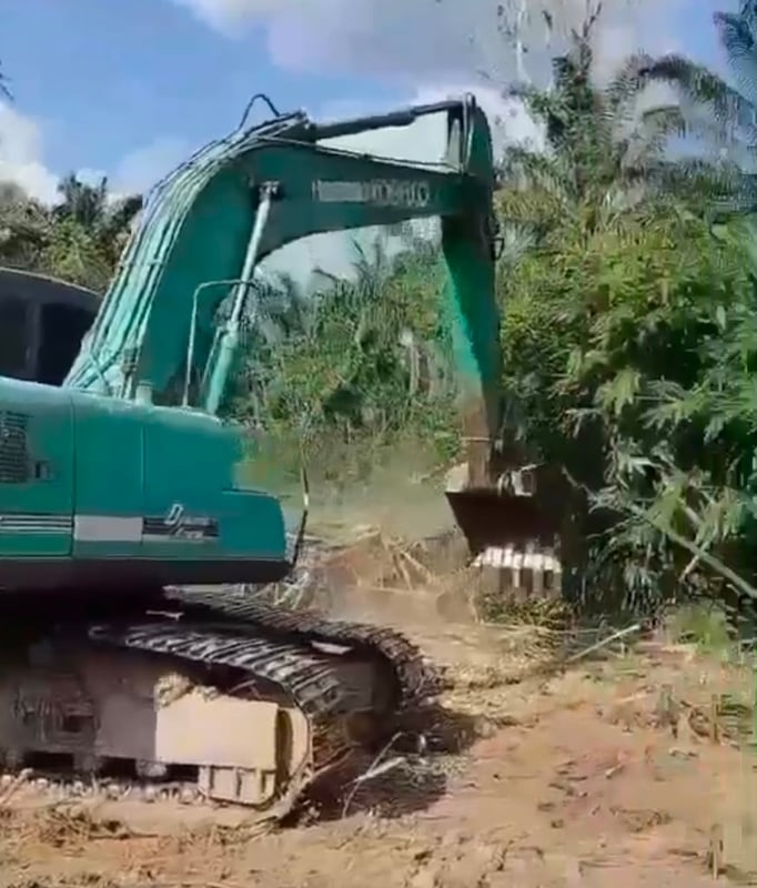 KOBELCO SK200-6 KOBELCO SK200-6