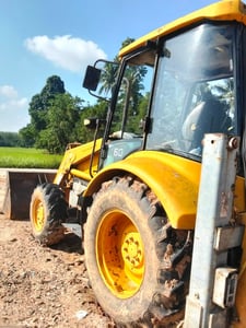 รถตักหน้าขุดหลัง