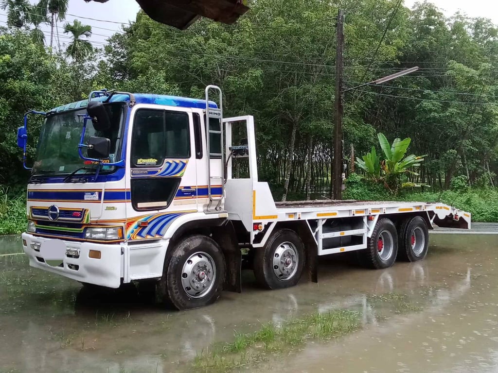 12ล้อท้ายลาด