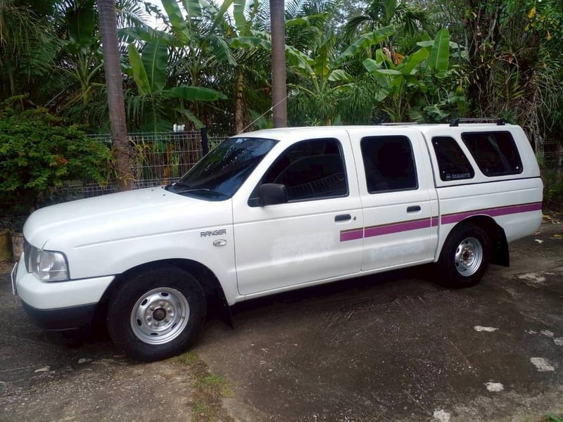 ฟอร์ด4ประตู