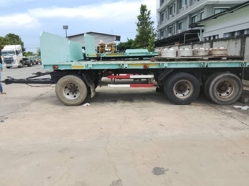 ลูกพ่วงพื้นเรียบพนัส2เพลา