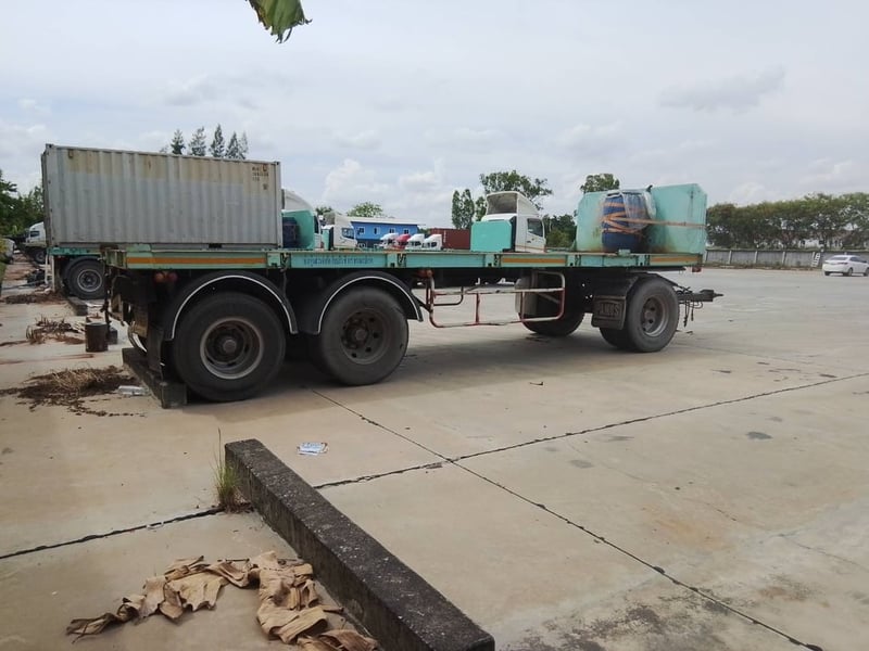 ลูกพ่วงพื้นเรียบพนัส2เพลา