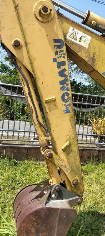 รถตักหน้าขุดหลัง รถตักหน้าขุดหลัง