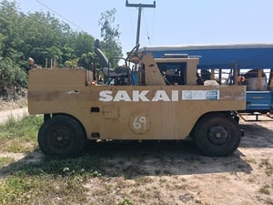 ขายคู่รถปูยางกับรถบดล้อยาง