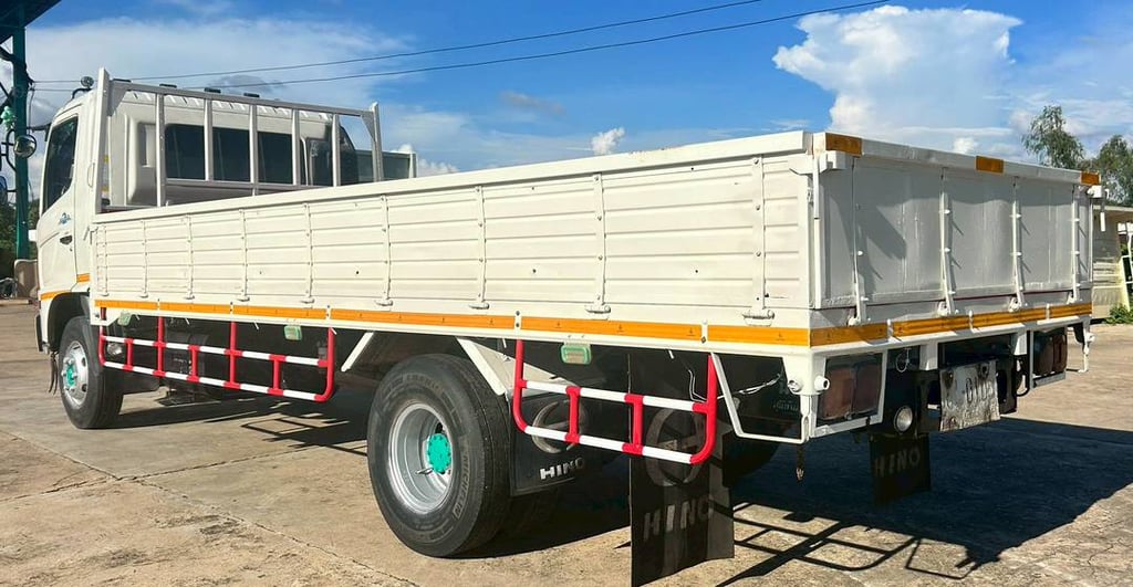  HINO FC4J