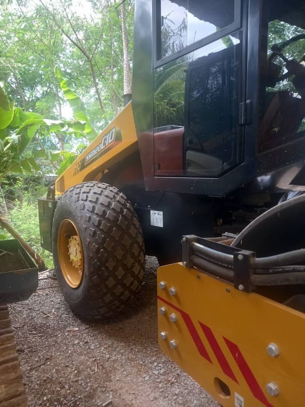 รถบดซานี่10ตัน