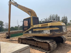 CAT320L