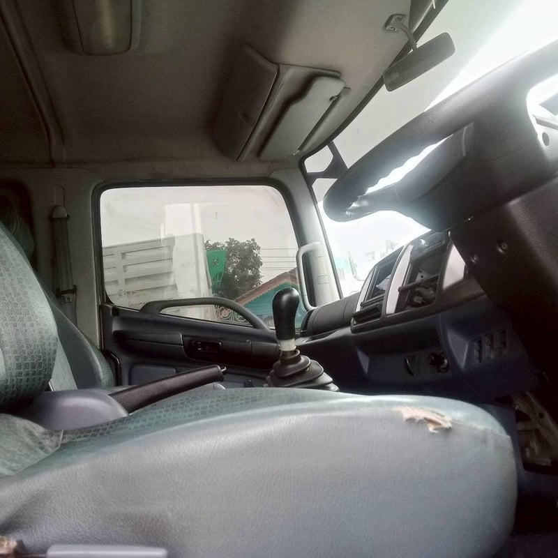 6ล้อพื้นเรียบHINO JO8E250แรง