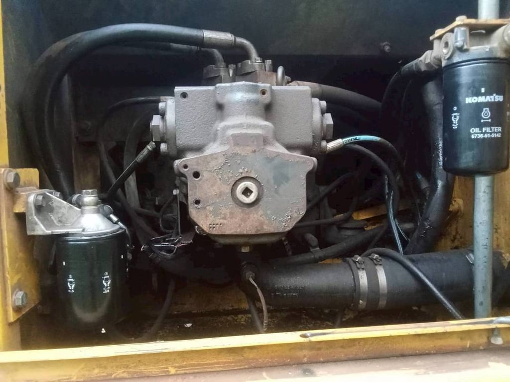 KOMATSU PC200-7