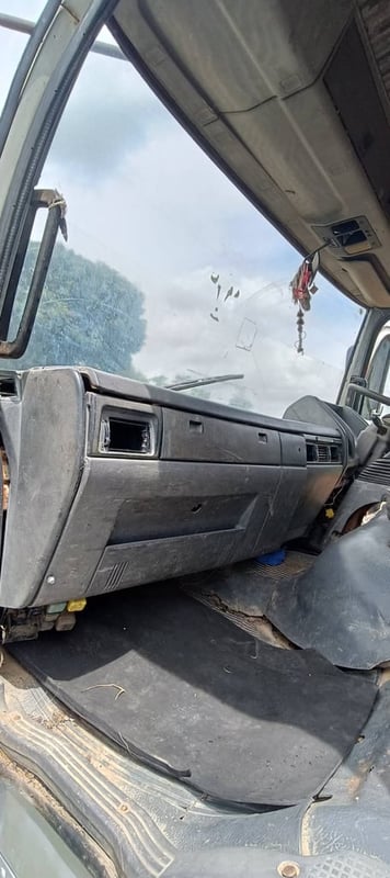 10ล้อดั้มพ์HINO FM3M240แรงม้า