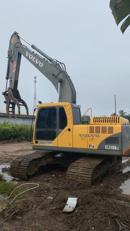 วอลโว่ EC210BLC
