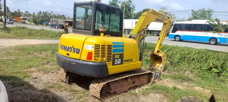 KOMATSU PC58-8 KOMATSU PC58-8