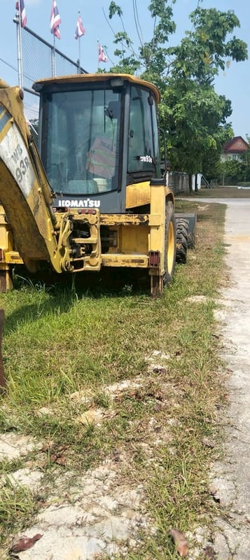 รถตักหน้าขุดหลัง รถตักหน้าขุดหลัง