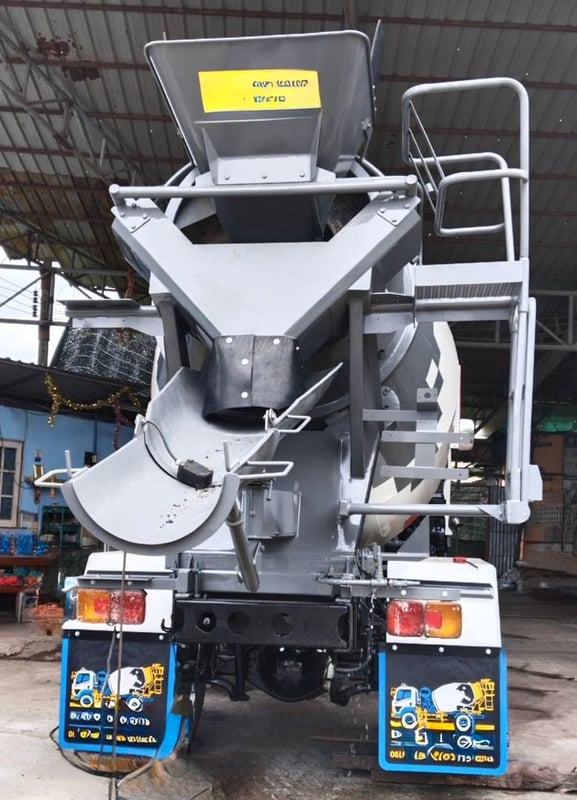 6ล้อโม่ปูนฮีโน่175แรงม้า 6ล้อโม่ปูนฮีโน่175แรงม้า