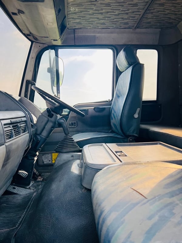 หกล้อโม่ปูนฮีโน่2.5คิว หกล้อโม่ปูนฮีโน่2.5คิว